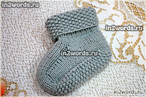 Как связать носочки для малыша на 2 спицах