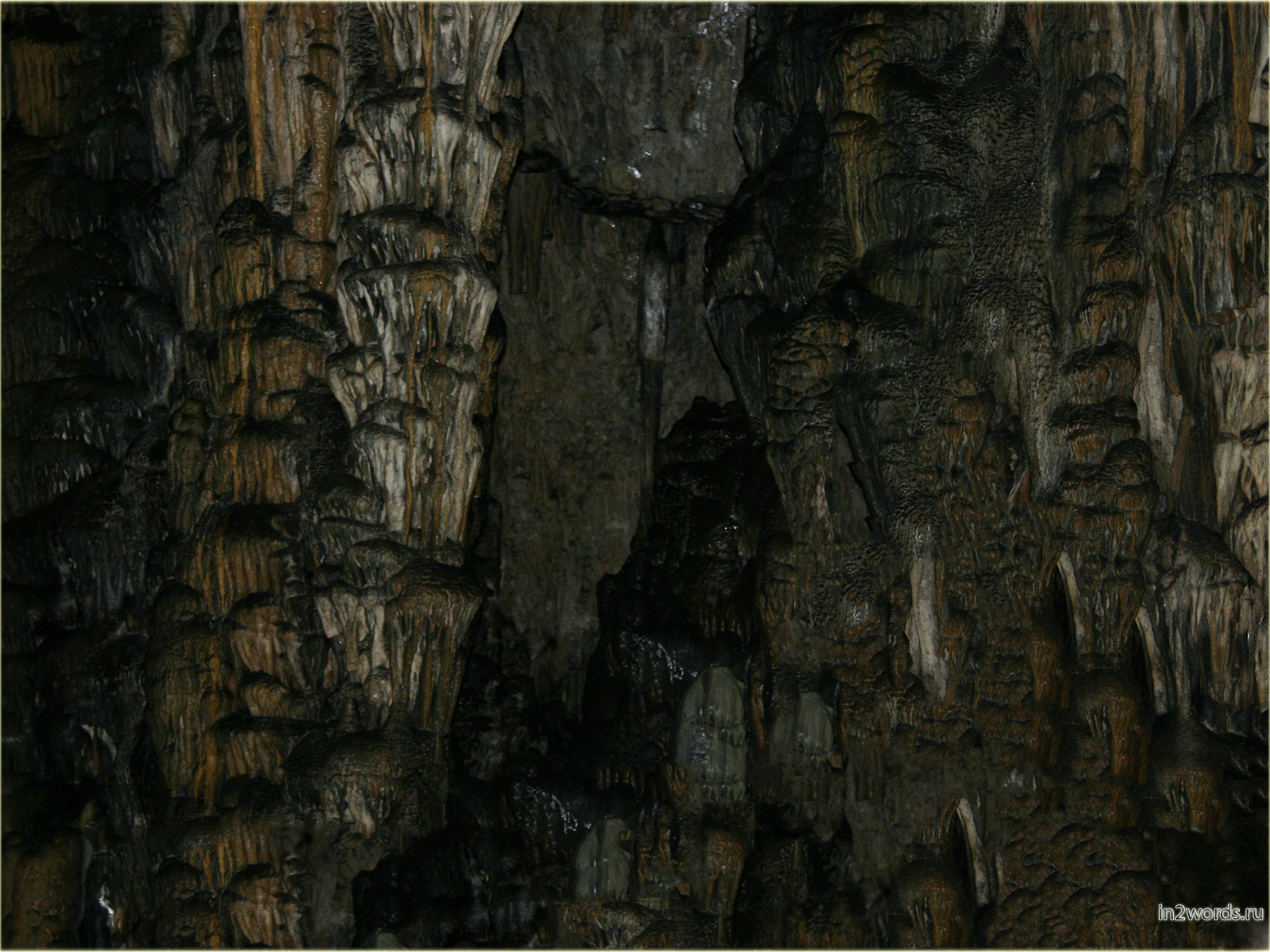 Пещеры острова Крит. Пещера Зевса. Греция.